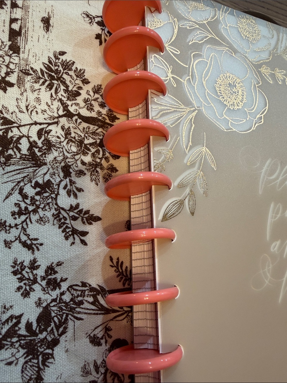The Happy Planner Blush Pink & Gold Floral Monthly Planner - Picture 15 of 16